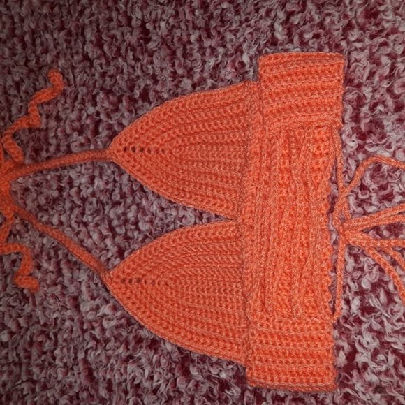 Crochet Bralette (solid colour) - Picture 4 of 6